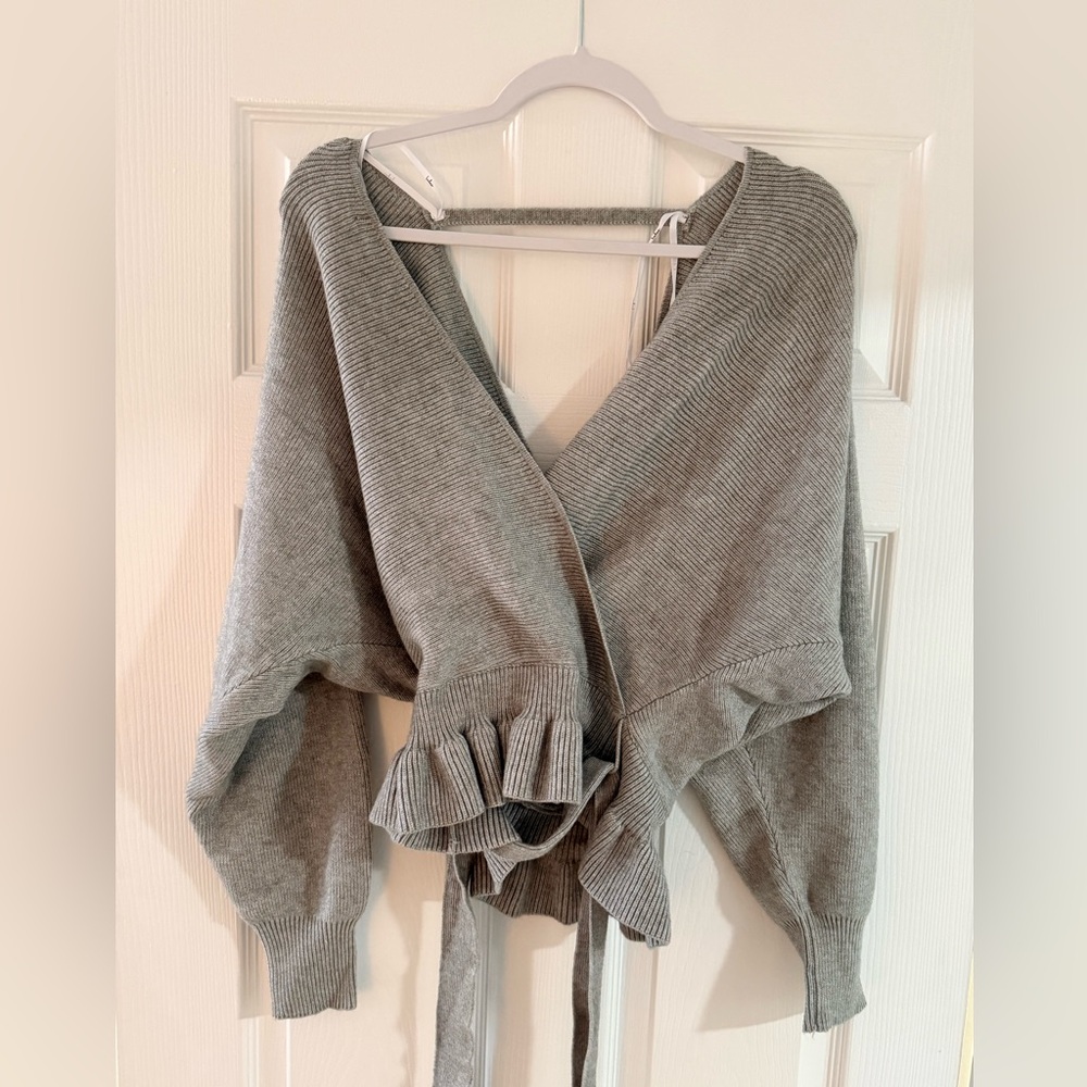 Lulus sweater